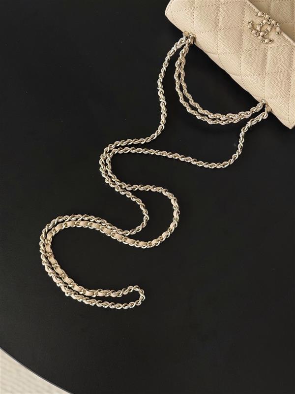 2026127215017305 590